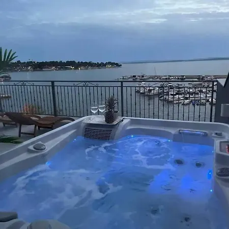 Holiday home Roko House - Right Next To The Sea